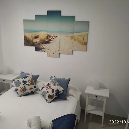 Brisas Del Medano Apartment
